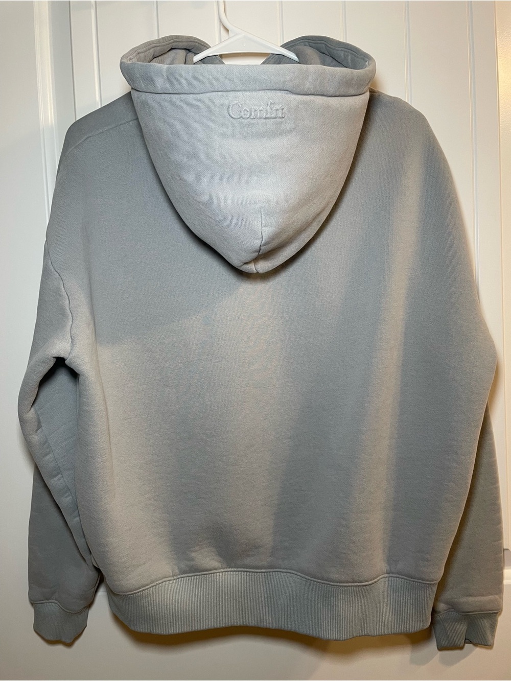 Comfrt Basic Crop Hoodie in Glacier - Picture 2 of 6